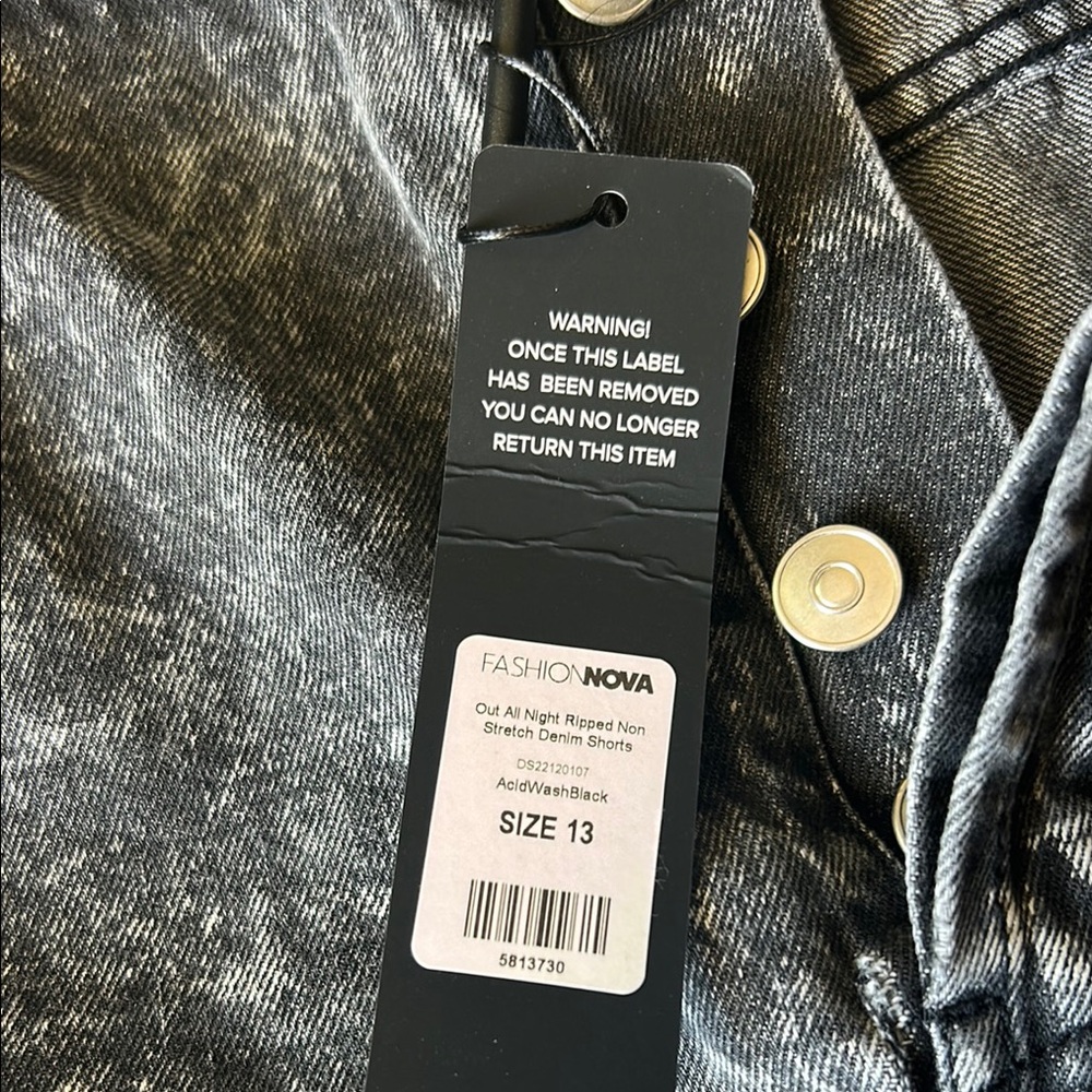 Fashion Nova Black Distressed Jean Shorts - Picture 2 of 4